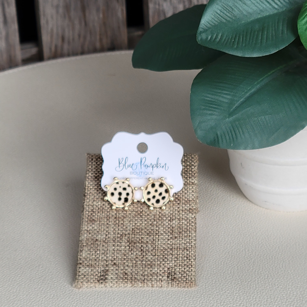 Leopard Print Faux Hair Stud Earrings NEW - Picture 3 of 5